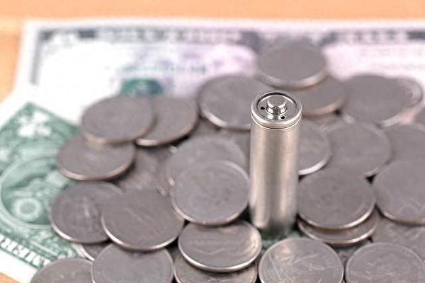 狗狗币惊现十亿级扫货潮，技术指标释放强烈牛市信号